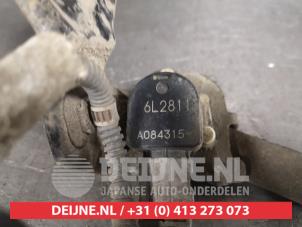Toyota Landcruiser Xenon height adjustment O415652 photo 3