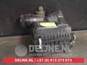 Gebruikte Luchtfilterhuis Toyota Land Cruiser (J15) 2.8 D-4D 16V Prijs € 75,00 Margeregeling aangeboden door V.Deijne Jap.Auto-onderdelen BV