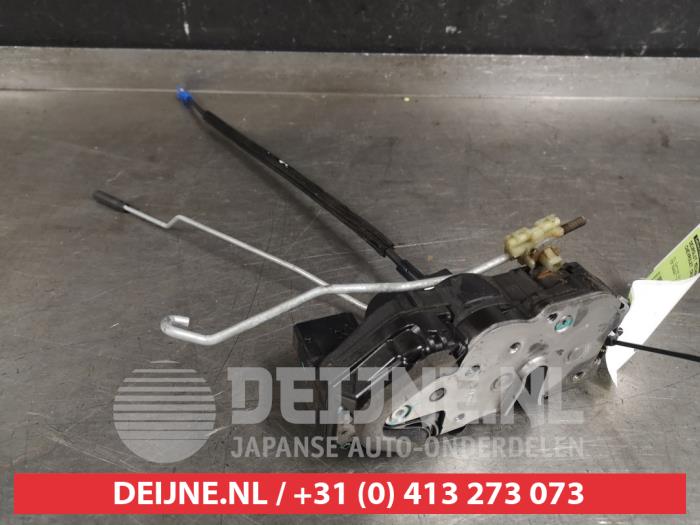 Chevrolet Cruze Türschlossmechanik 4-türig rechts vorne O415896