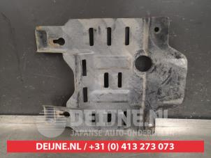 Isuzu D-MAX Motor Schutzblech O416399 foto 2