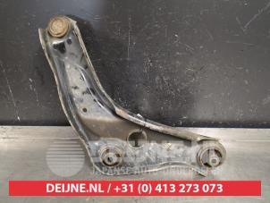 Nissan Qashqai Querlenker unten links vorne O416586 foto 2