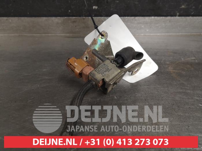 Toyota Corolla Vacuum valve O416707