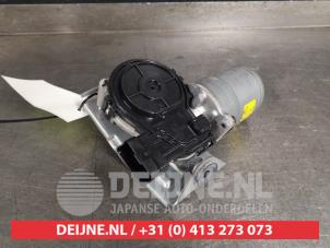 Gebruikte Ruitenwissermotor voor Kia Proceed (CD) 1.0i T-GDi 12V Prijs op aanvraag aangeboden door V.Deijne Jap.Auto-onderdelen BV