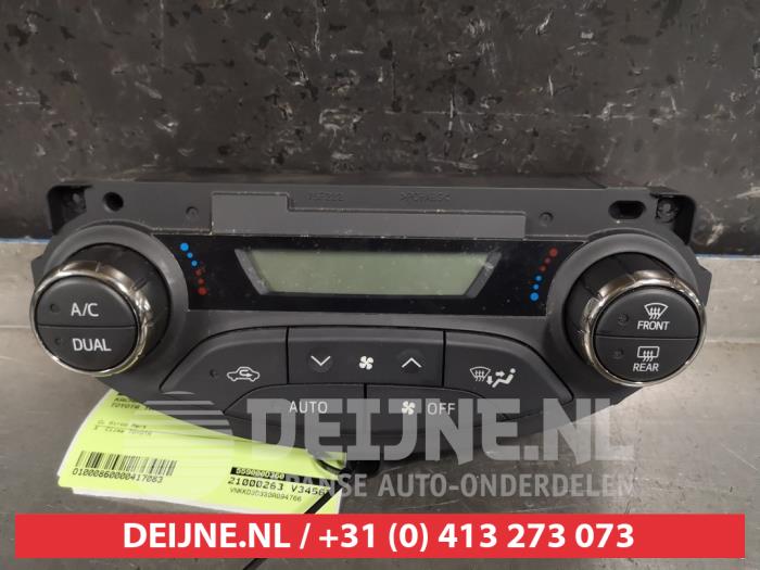 Toyota Yaris Heater control panel O417083