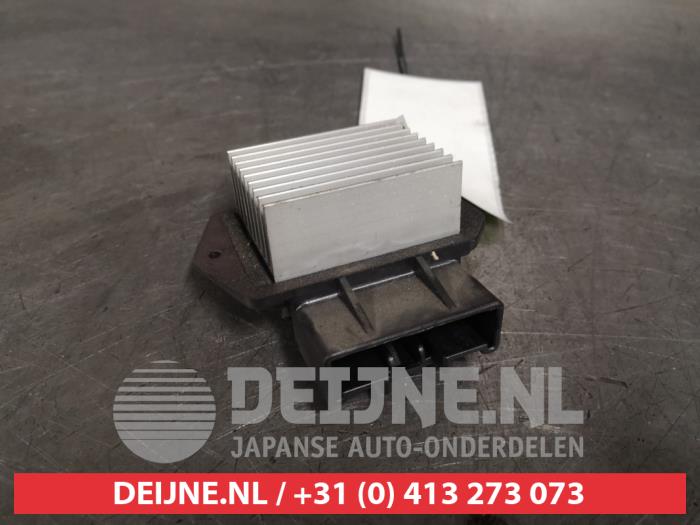Toyota Avensis Heizung Widerstand O417057