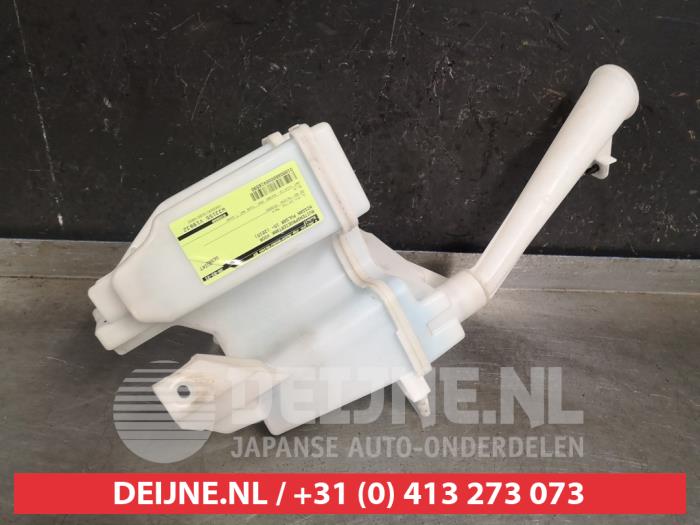 Nissan Pulsar Scheibensprühertank vorne O416590