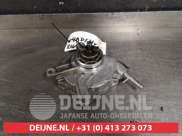 Toyota Rav-4 Vacuum pump (diesel) O417340