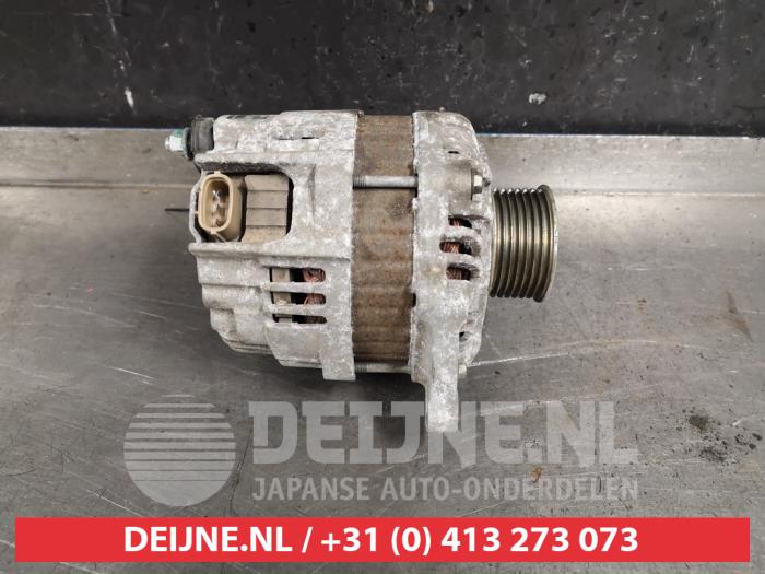 Gebruikte Dynamo Nissan Micra (K13) 1.2 12V Prijs € 40,00 Margeregeling aangeboden door V.Deijne Jap.Auto-onderdelen BV