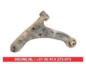 Suzuki Grand Vitara Querlenker unten links vorne O417734 foto 2