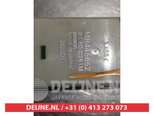 Mitsubishi Pajero Multi-functional window switch O312053 photo 3