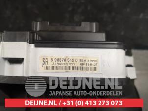 Isuzu D-MAX Tacho - Kombiinstrument KM O417778 foto 3