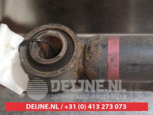 Toyota Avensis Verso Stoßdämpfer links hinten O378918 foto 3