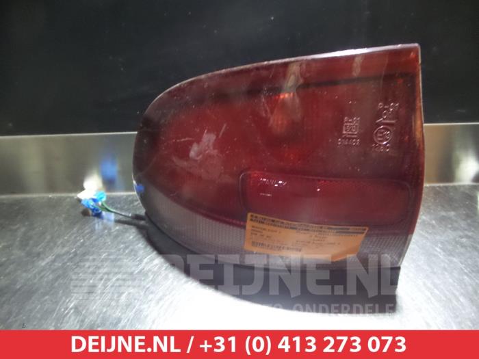 Mazda 626 Rücklicht links O297407