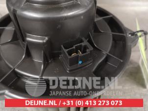 Toyota Avensis Kachel Ventilatiemotor O418326 foto 2