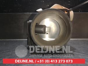 Gebruikte Luchthoeveelheidsmeter Mitsubishi Outlander (CW) 2.2 DI-D 16V 4x4 Prijs € 40,00 Margeregeling aangeboden door V.Deijne Jap.Auto-onderdelen BV