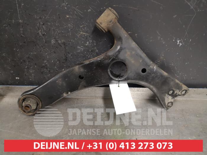 Toyota Celica Draagarm onder rechts-voor O418431