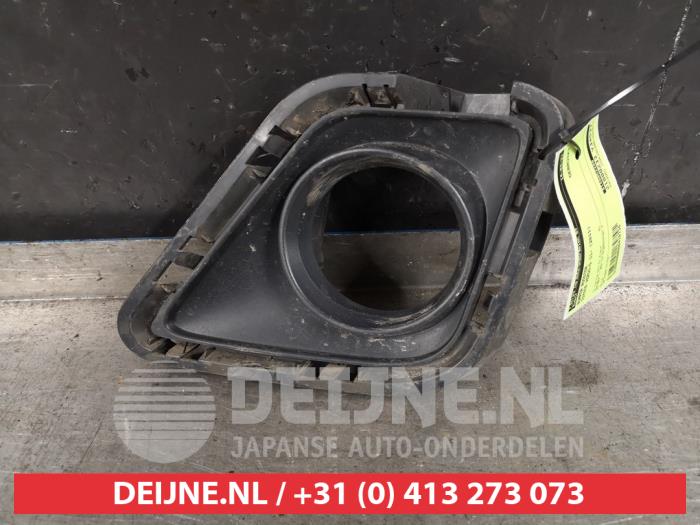 Toyota Verso-S Bumper Rooster O418734