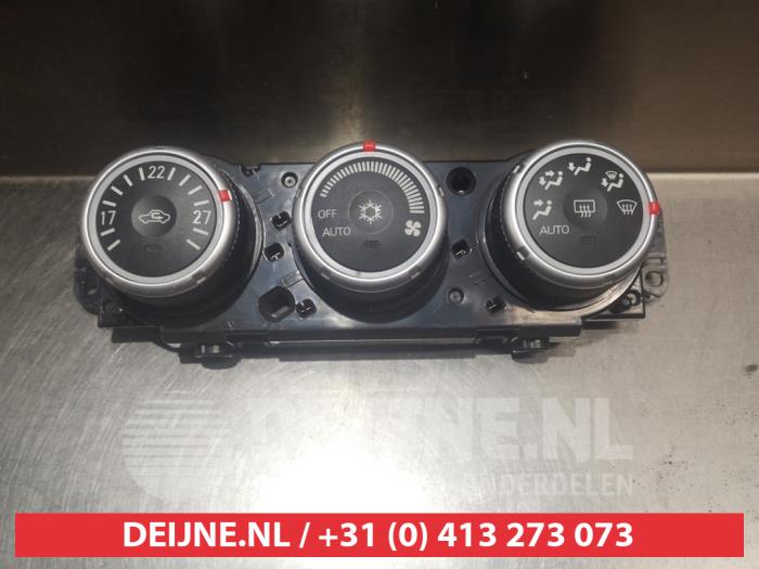 Mitsubishi Outlander Kachel Bedieningspaneel O306034