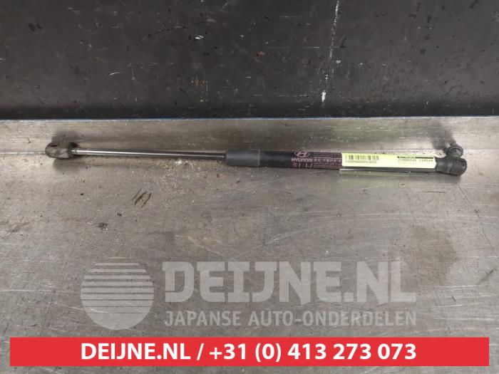 Hyundai I20 Gasdemper links-achter O418935