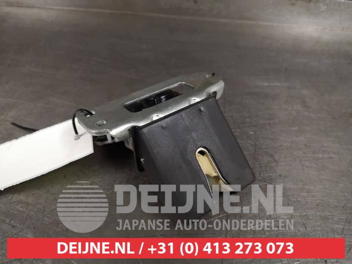 Suzuki Baleno Tailgate lock mechanism O419895