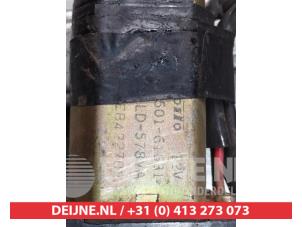 Mazda 323 Ruitmechaniek 4Deurs links-achter O290244 foto 3