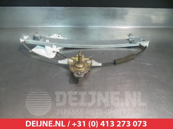 Hyundai Accent Rear door window mechanism 4-door, left O290317