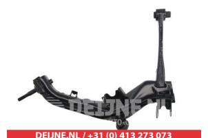 Toyota Avensis Draagarm links-achter O9990007665 foto 2