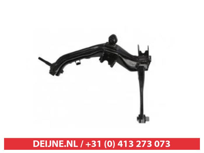 Toyota Avensis Draagarm rechts-achter O9990007666