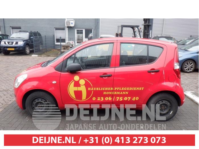 Suzuki Splash Portier 4Deurs links-voor O420420