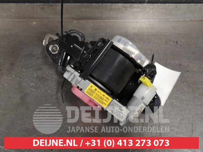 Mazda MX-5 Front seatbelt, right O421196