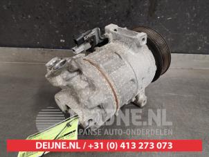 Nissan Qashqai Air conditioning pump O421332 photo 2