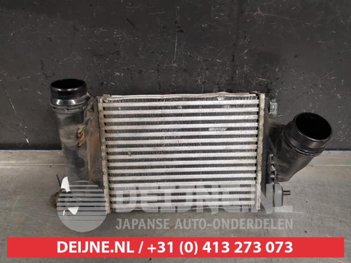 Gebruikte Intercooler Nissan Qashqai (J11) 1.6 dCi Prijs € 50,00 Margeregeling aangeboden door V.Deijne Jap.Auto-onderdelen BV
