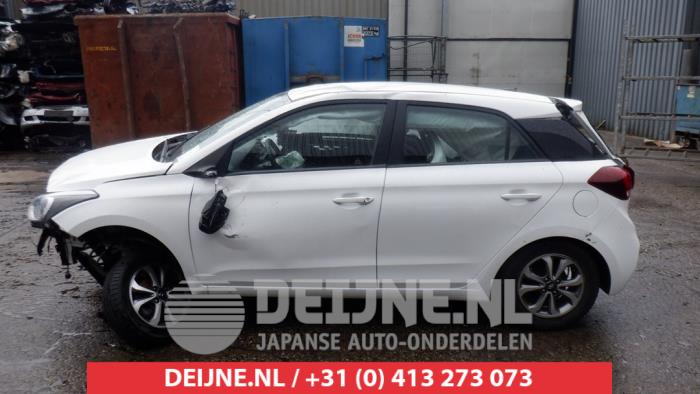 Hyundai I20 Portierruit 4Deurs links-achter O421346
