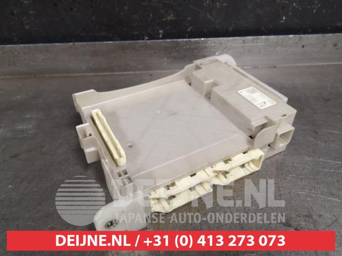 Toyota IQ Fuse box O421478