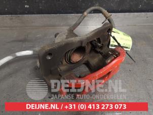 Toyota IQ Front brake calliper, right O421494 photo 2