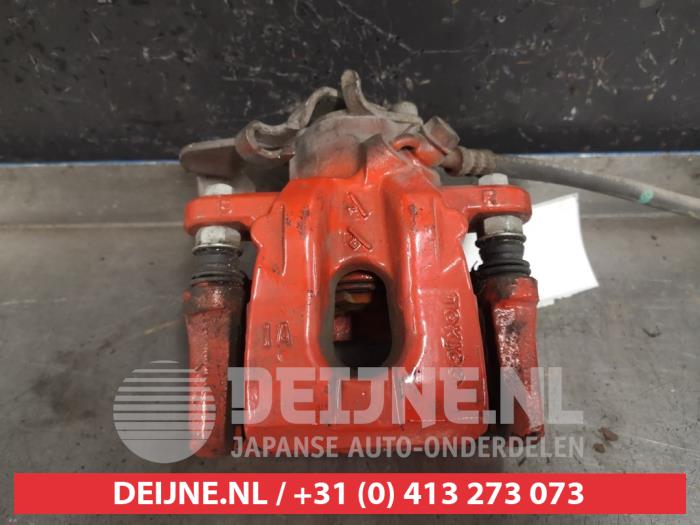 Toyota IQ Remklauw (Tang) rechts-achter O421496