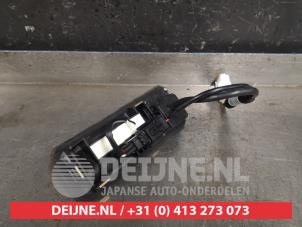 Hyundai I20 Schakelaar achterklep O421738 foto 2
