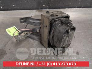 Mitsubishi Carisma Mistlamp rechts-voor O422115 foto 2