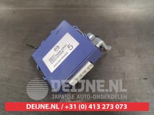 Gebruikte PDC Module Mazda 5 (CWA9) 1.8i 16V Prijs € 50,00 Margeregeling aangeboden door V.Deijne Jap.Auto-onderdelen BV