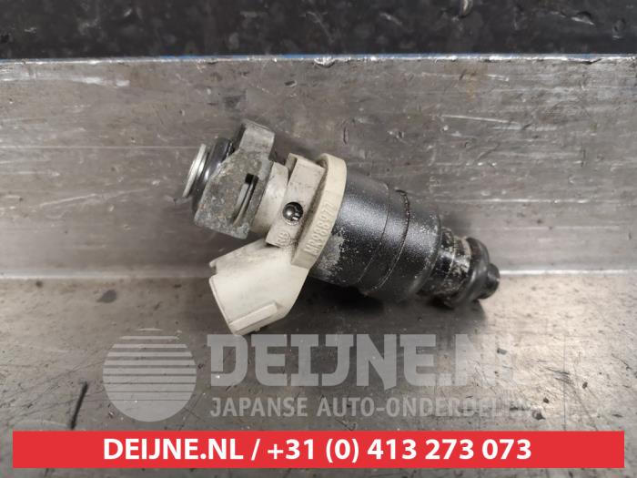 Mitsubishi Colt Injector (petrol injection) O422566