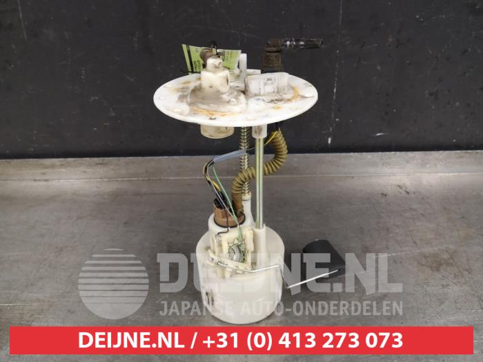 Gebruikte Tank element Pomp Hyundai Atos 1.1 12V Prijs € 35,00 Margeregeling aangeboden door V.Deijne Jap.Auto-onderdelen BV