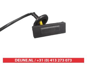 Kia Picanto Schakelaar achterklep O9990007687 foto 2