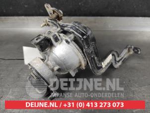 Hyundai I30 Mistlamp links-voor O422996 foto 2