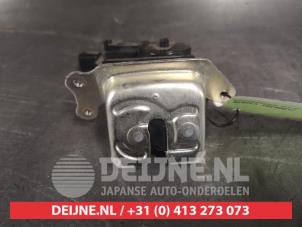Suzuki Swift Tailgate lock mechanism O423514 photo 3