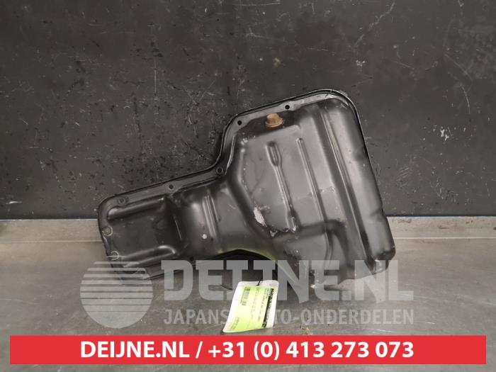 Gebruikte Carterpan Toyota Corolla (E12) 1.6 16V VVT-i Prijs € 35,00 Margeregeling aangeboden door V.Deijne Jap.Auto-onderdelen BV