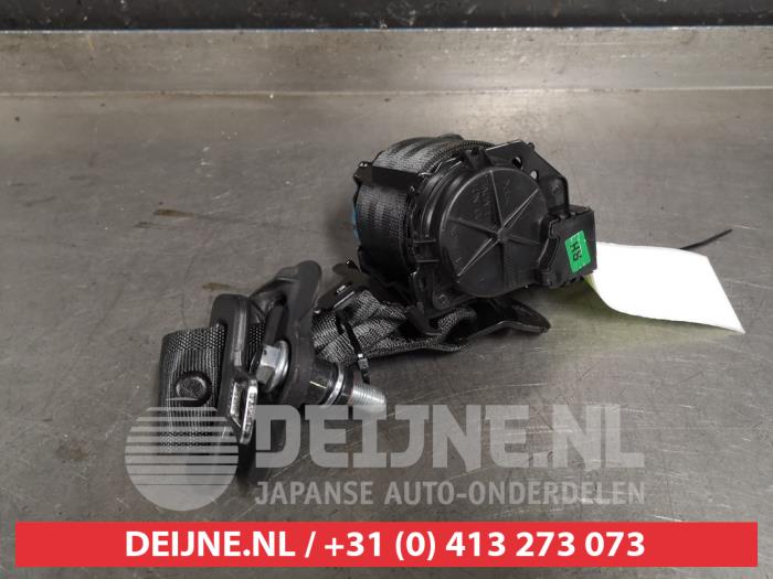 Hyundai I10 Rear seatbelt, right O424032