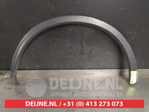Nissan Qashqai Spatbord Lijst O424301 foto 2