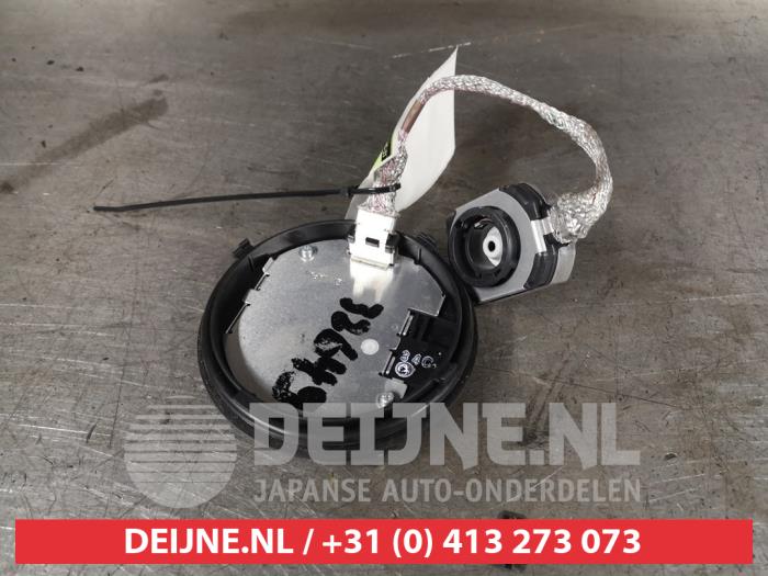 Gebruikte Xenon module Suzuki SX4 S-Cross (JY) 1.6 16V AllGrip Prijs € 75,00 Margeregeling aangeboden door V.Deijne Jap.Auto-onderdelen BV