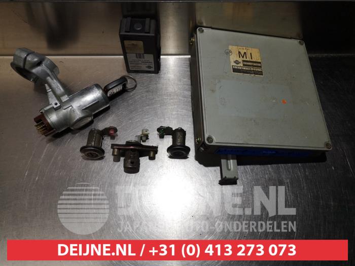 Gebruikte Computer Motormanagement Nissan Primera Wagon (W10) 2.0i 16V SPi Kat. Prijs € 50,00 Margeregeling aangeboden door V.Deijne Jap.Auto-onderdelen BV