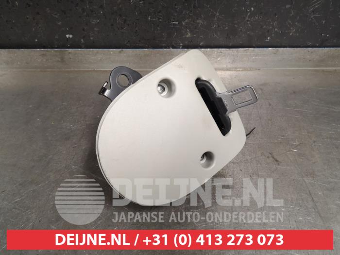 Suzuki Splash Veiligheidsgordel midden-achter O424710